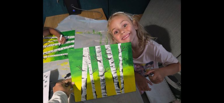 Kids art class at Devi Arts